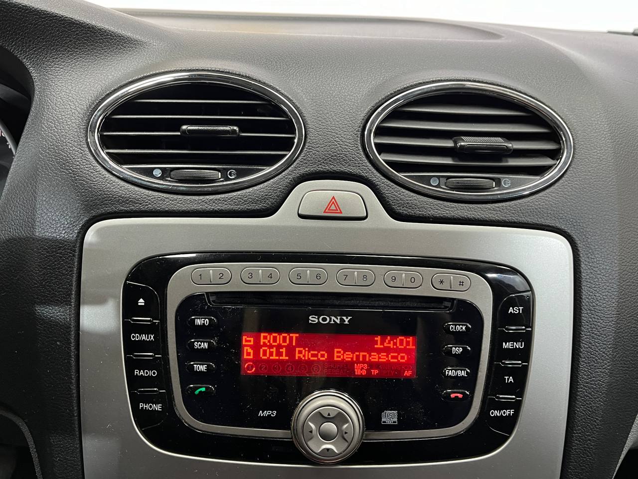 FORD FOCUS