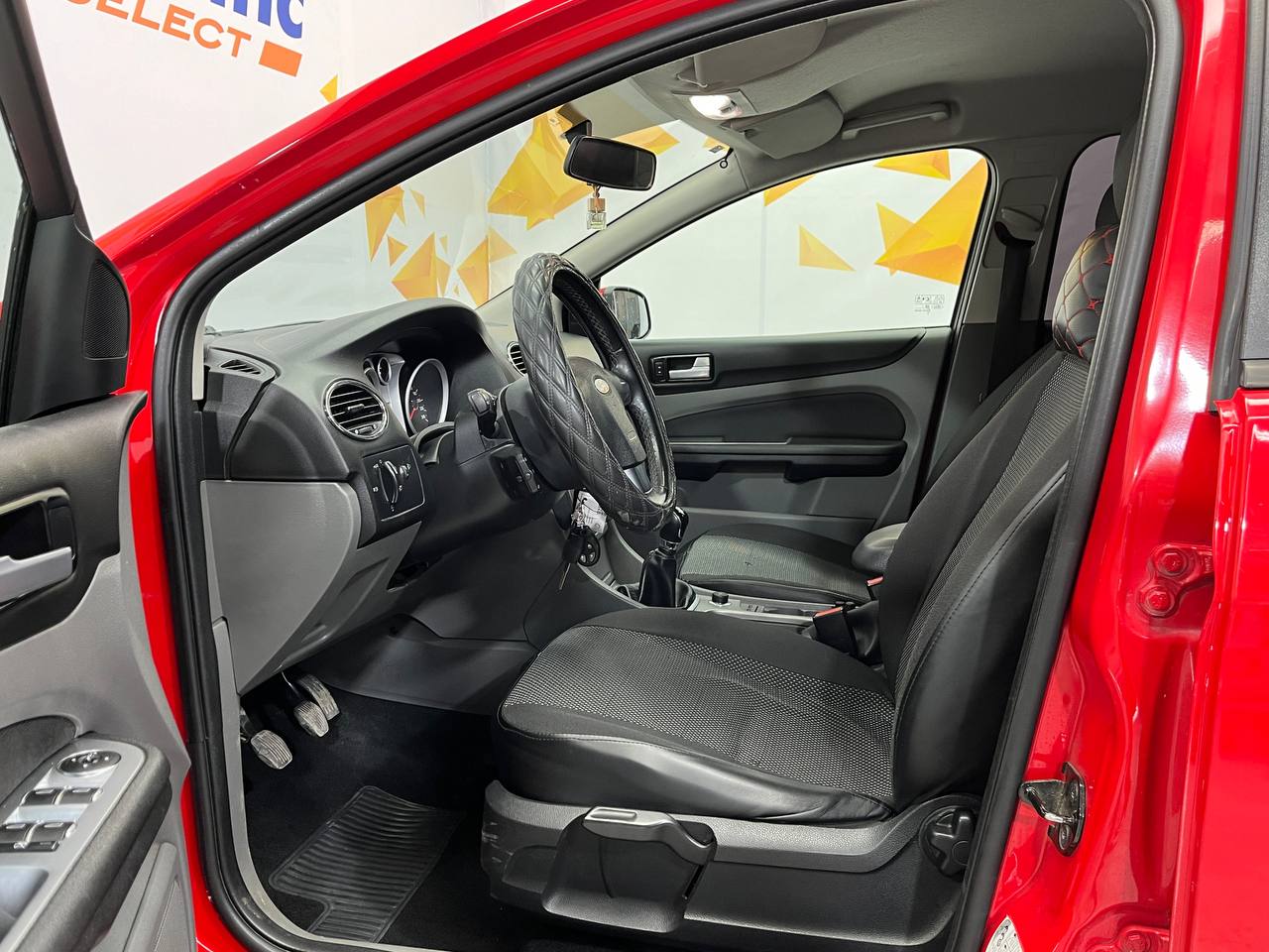 FORD FOCUS