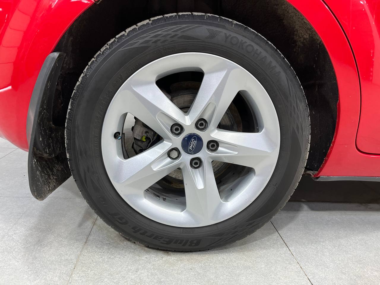 FORD FOCUS