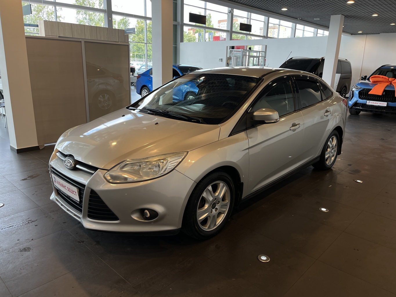 FORD FOCUS