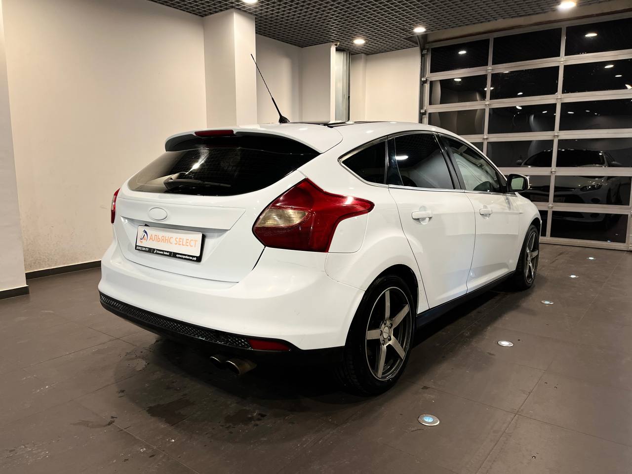 FORD FOCUS
