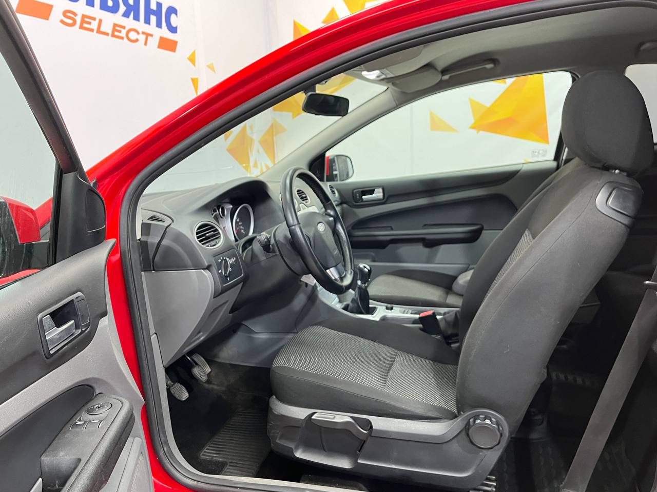 FORD FOCUS