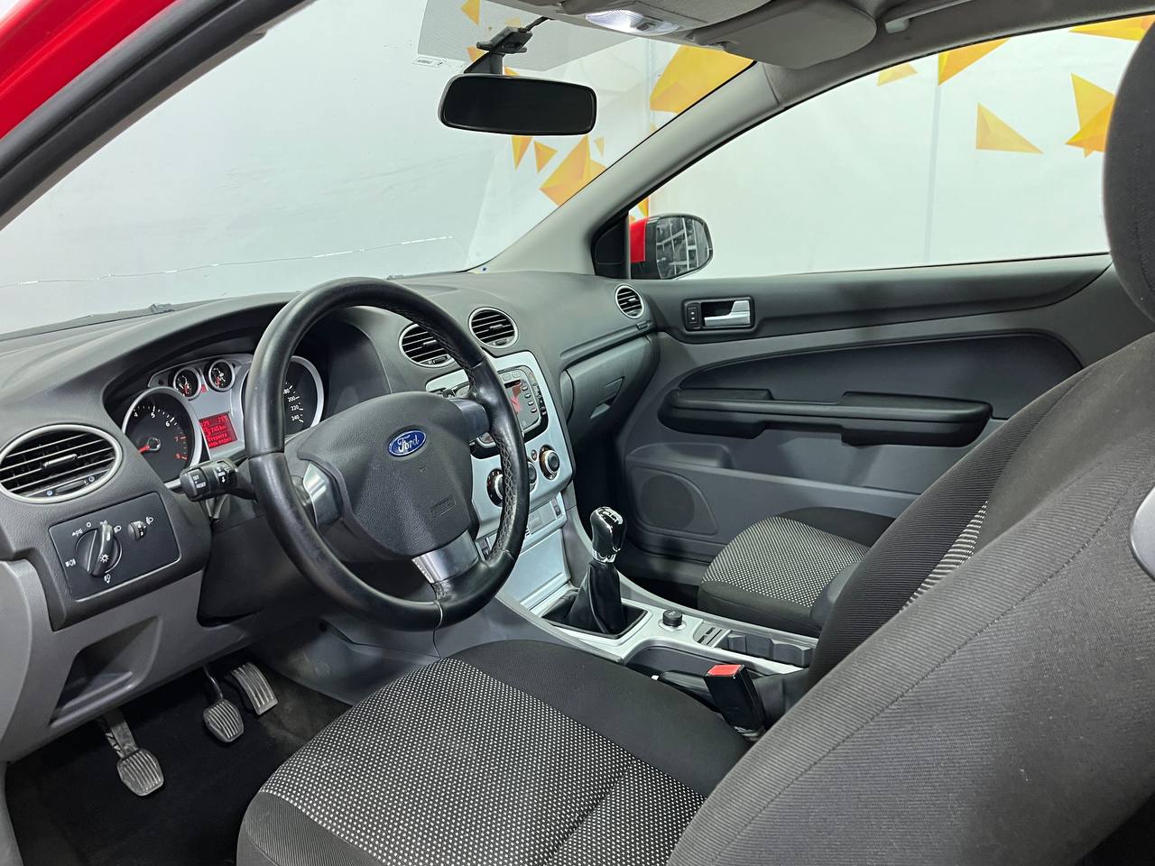 FORD FOCUS