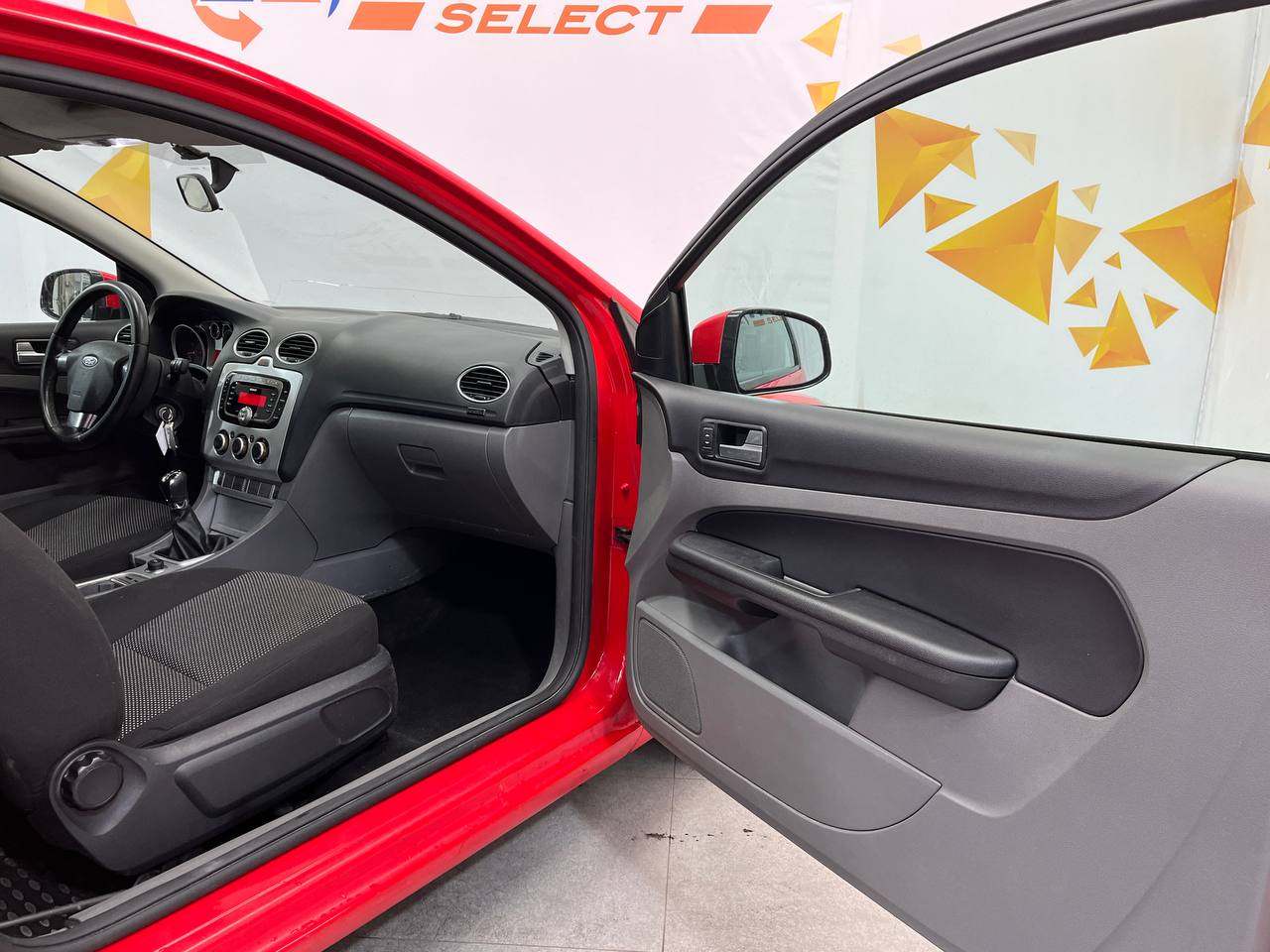 FORD FOCUS