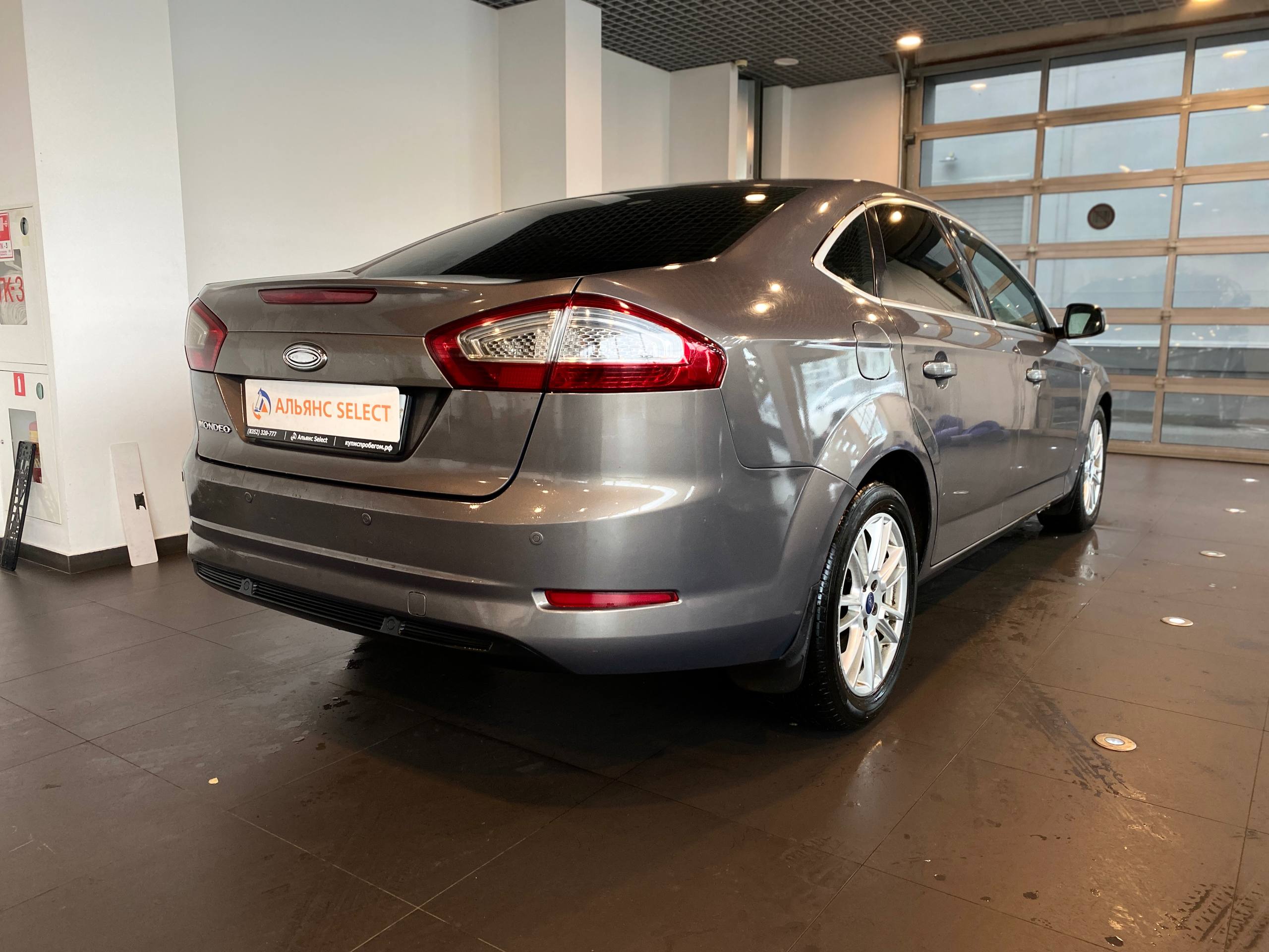 FORD MONDEO