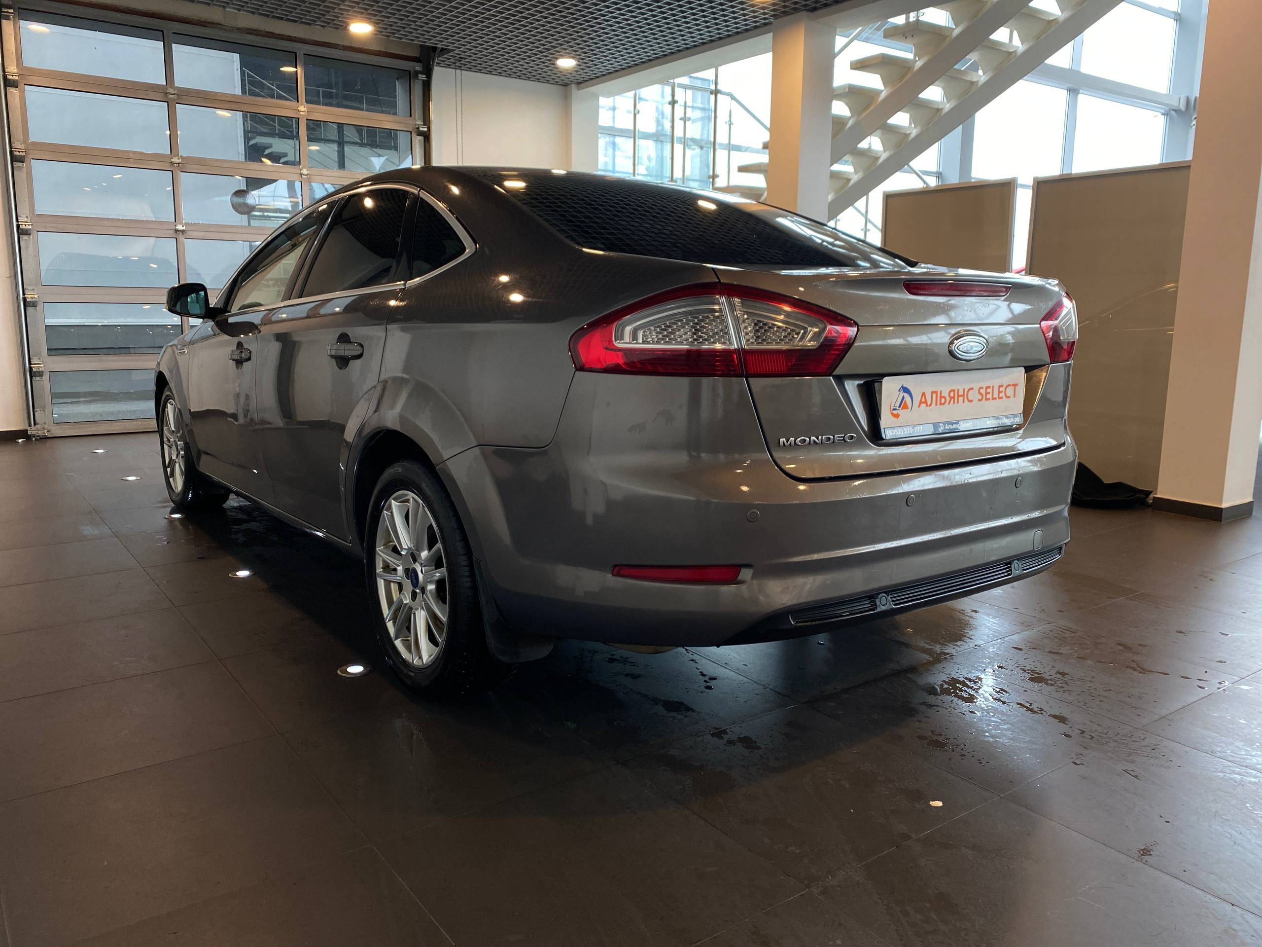 FORD MONDEO
