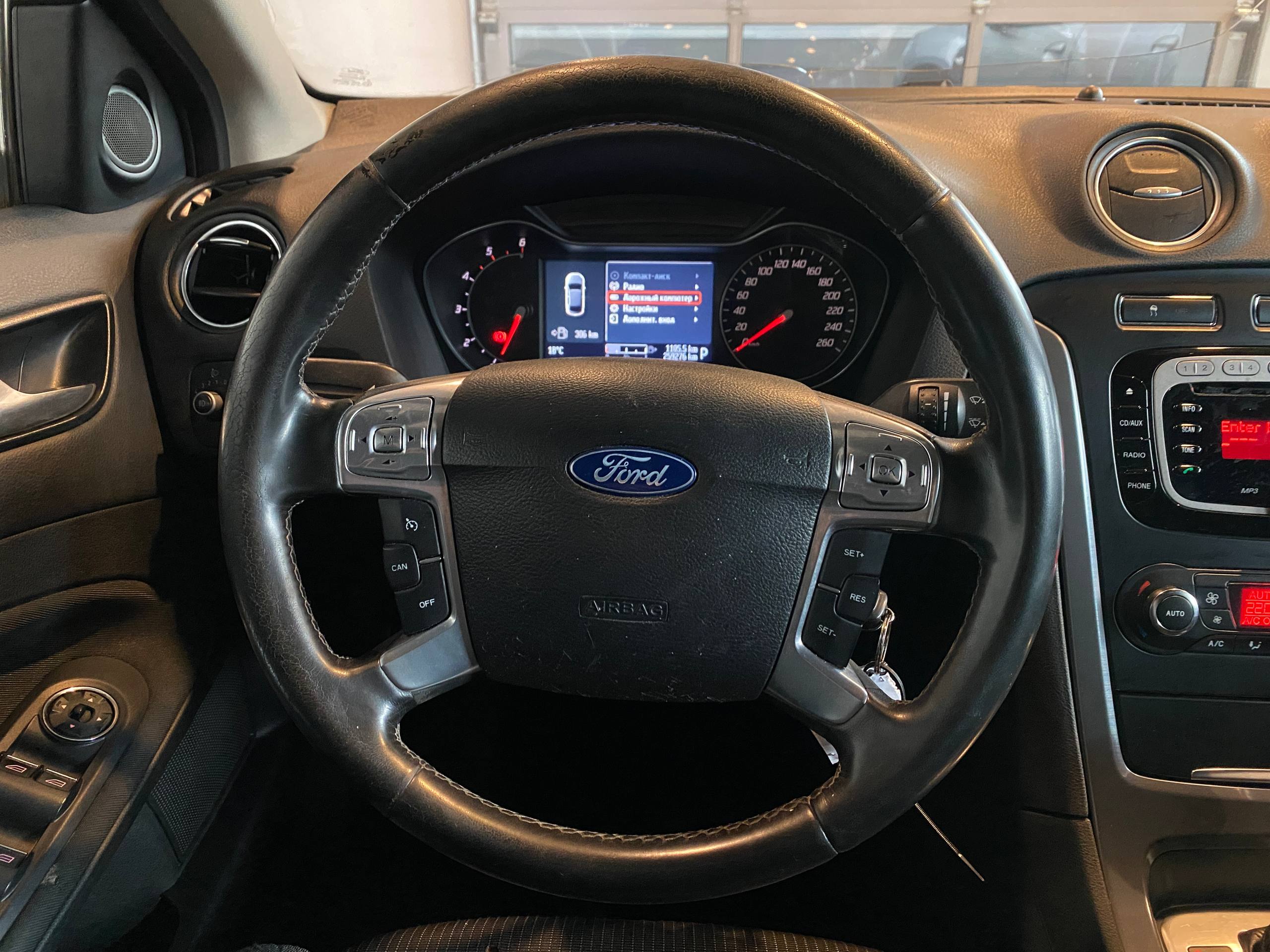FORD MONDEO