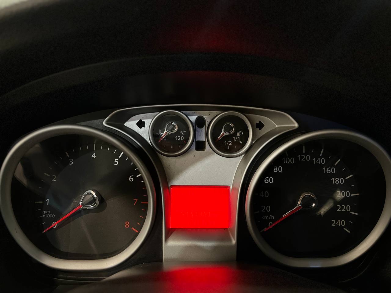 FORD FOCUS