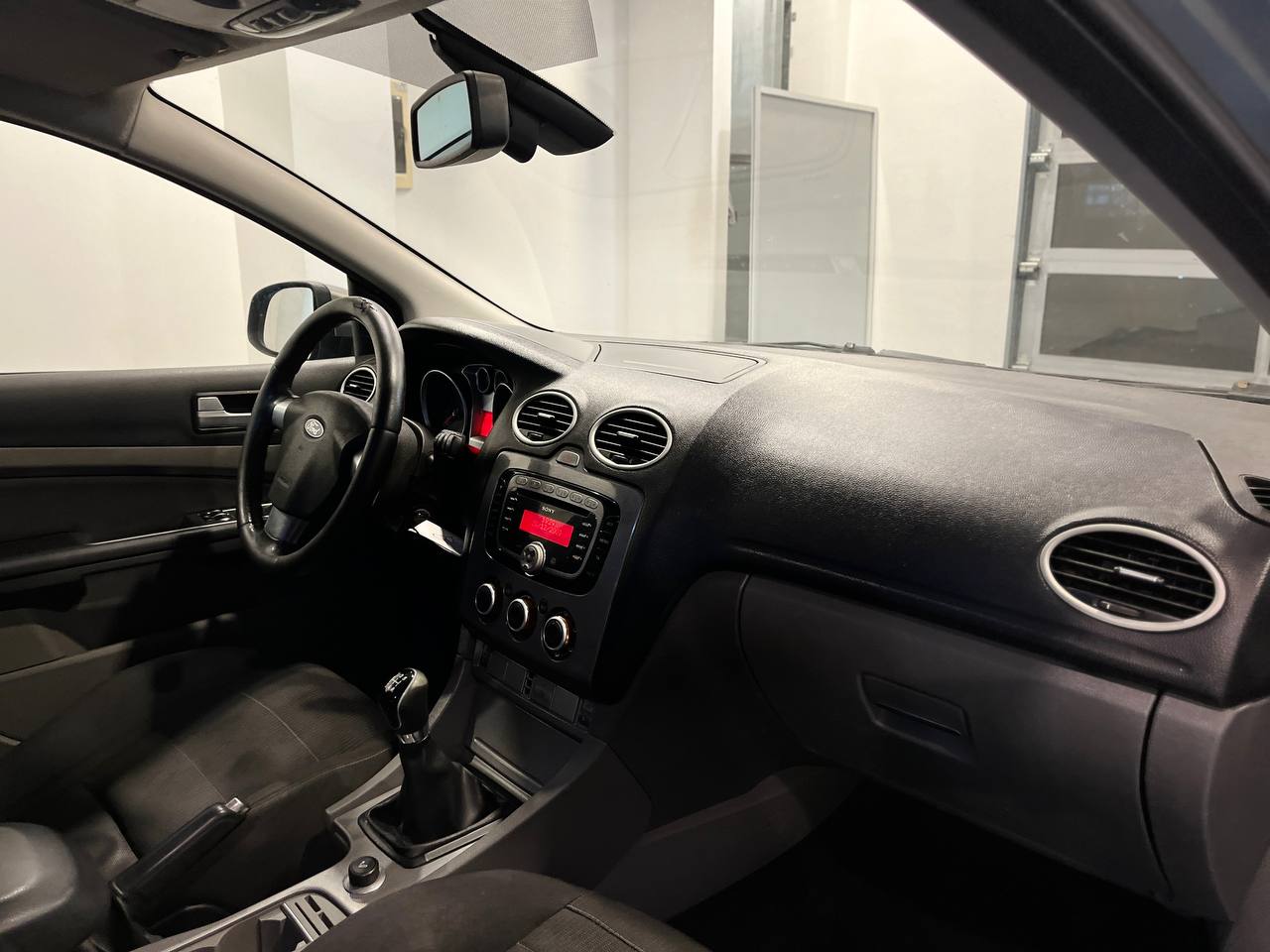 FORD FOCUS