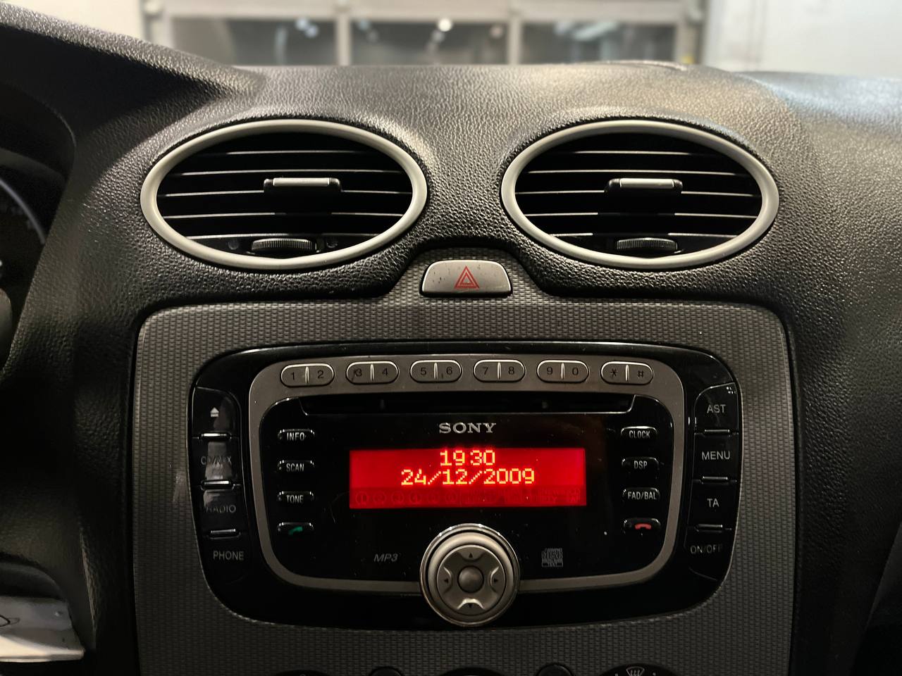 FORD FOCUS