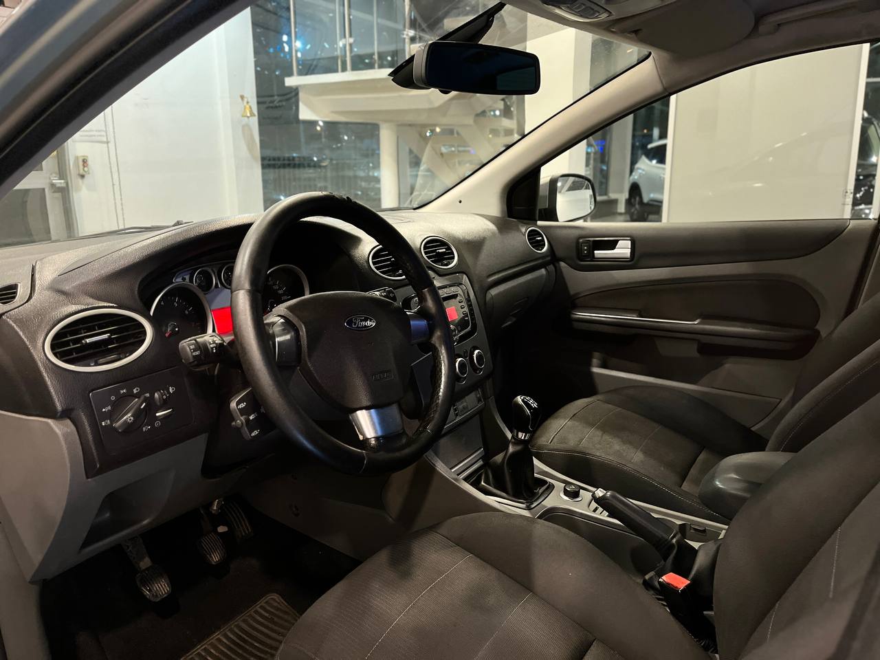FORD FOCUS