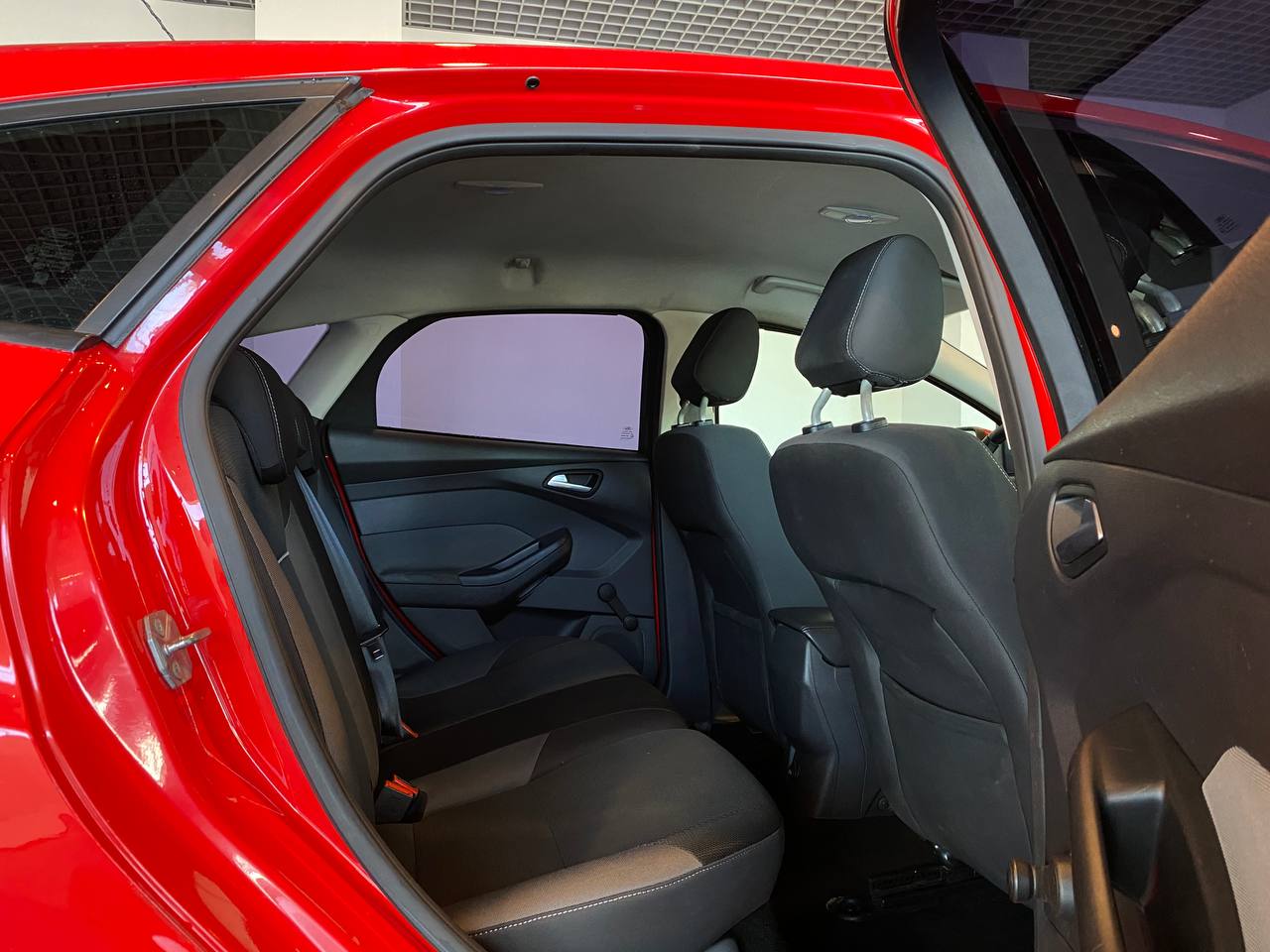 FORD FOCUS