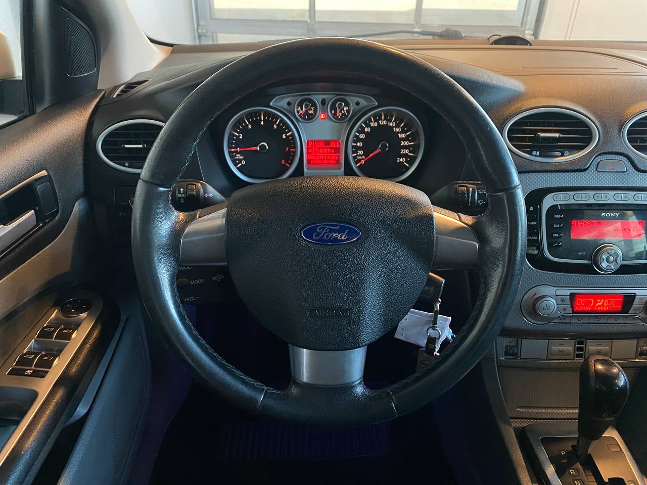 FORD FOCUS
