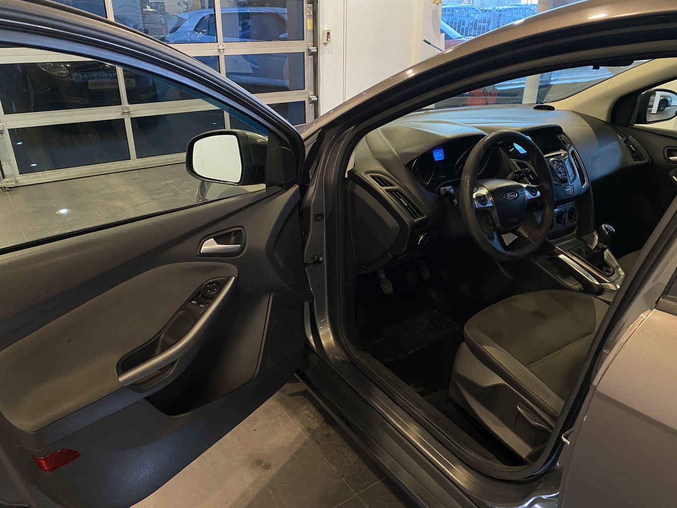 FORD FOCUS