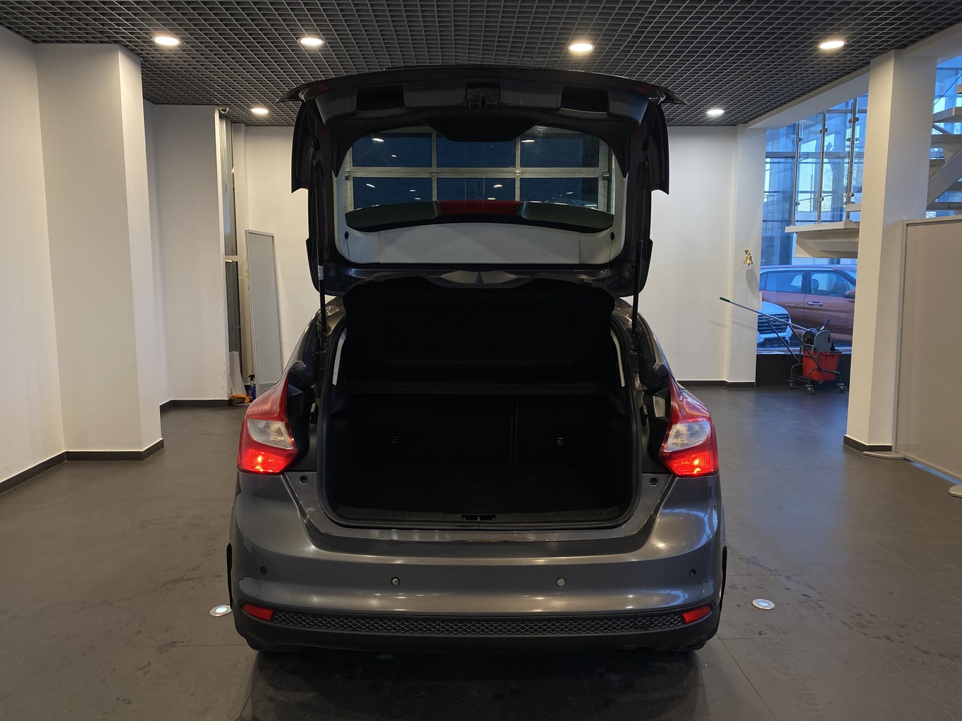 FORD FOCUS