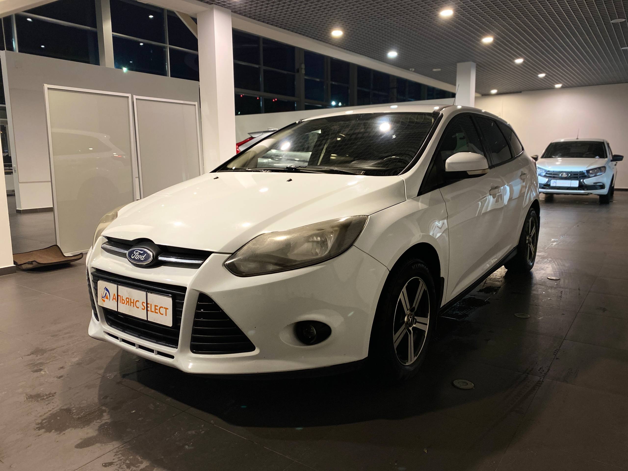 FORD FOCUS