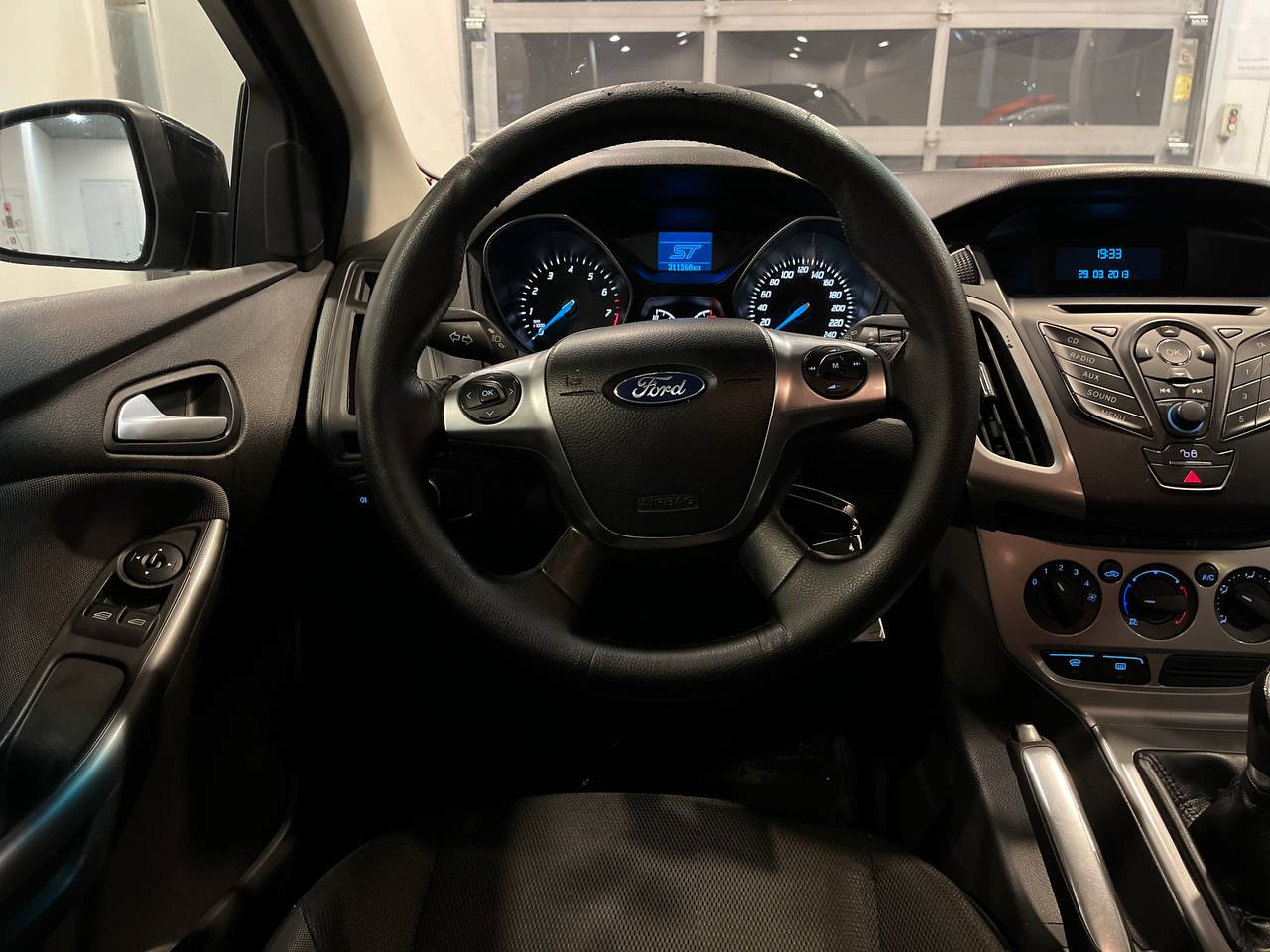 FORD FOCUS