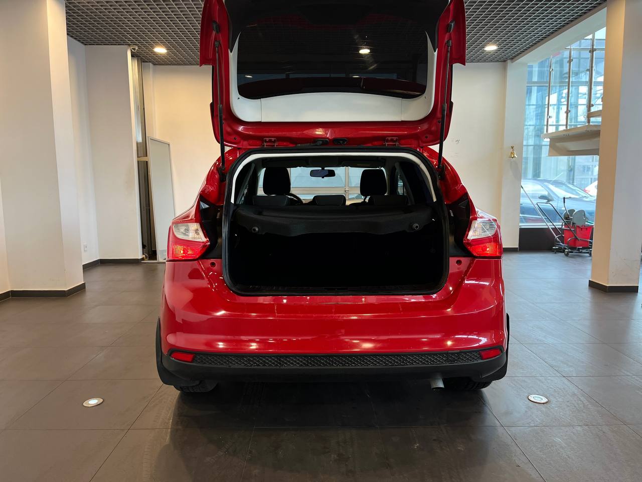 FORD FOCUS