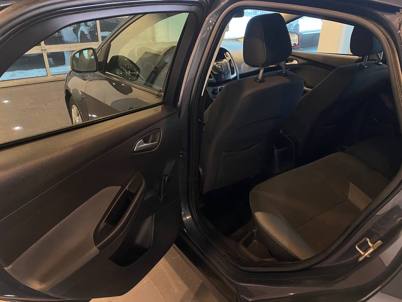 FORD FOCUS
