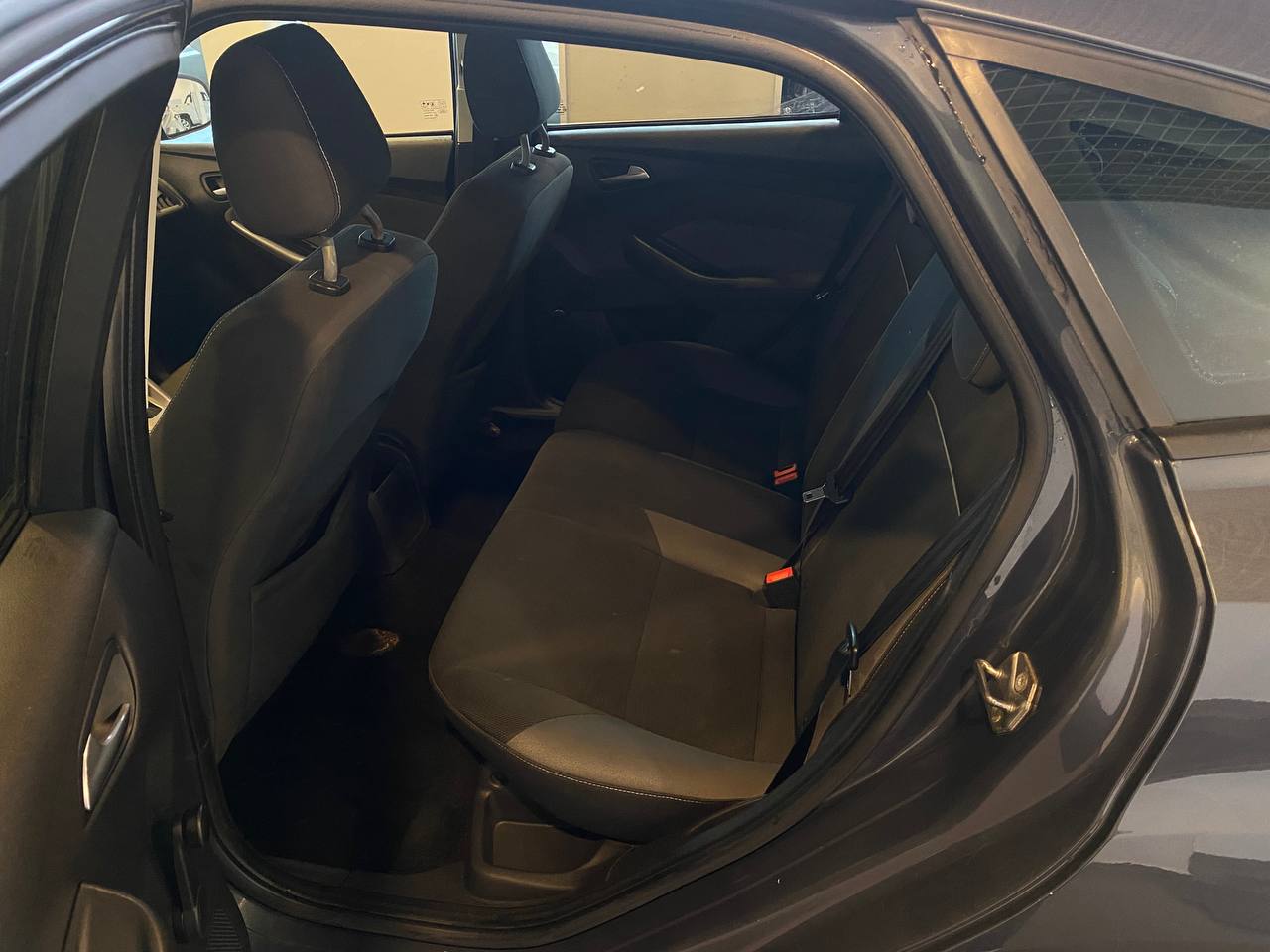 FORD FOCUS