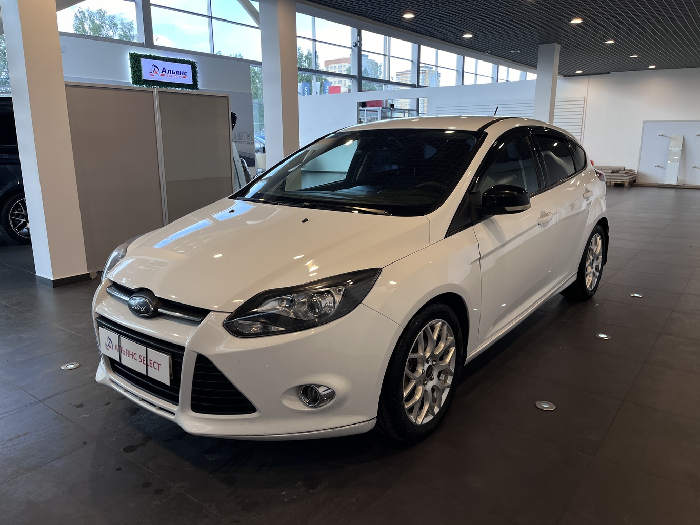 FORD FOCUS