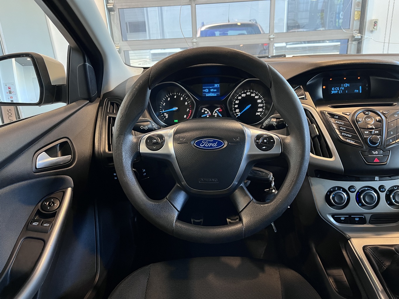 FORD FOCUS