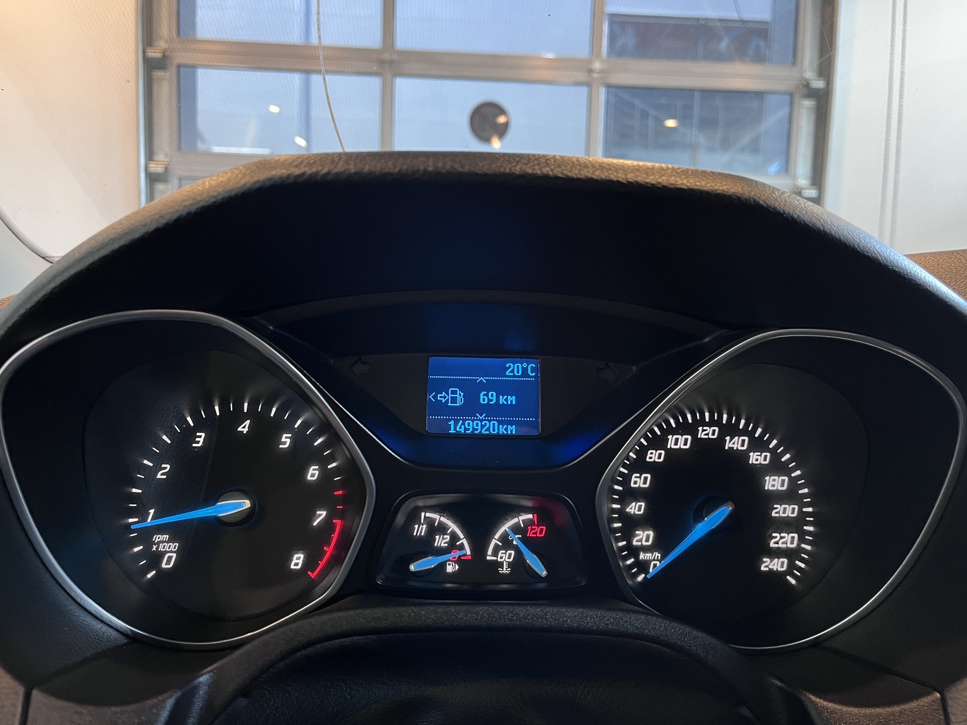 FORD FOCUS