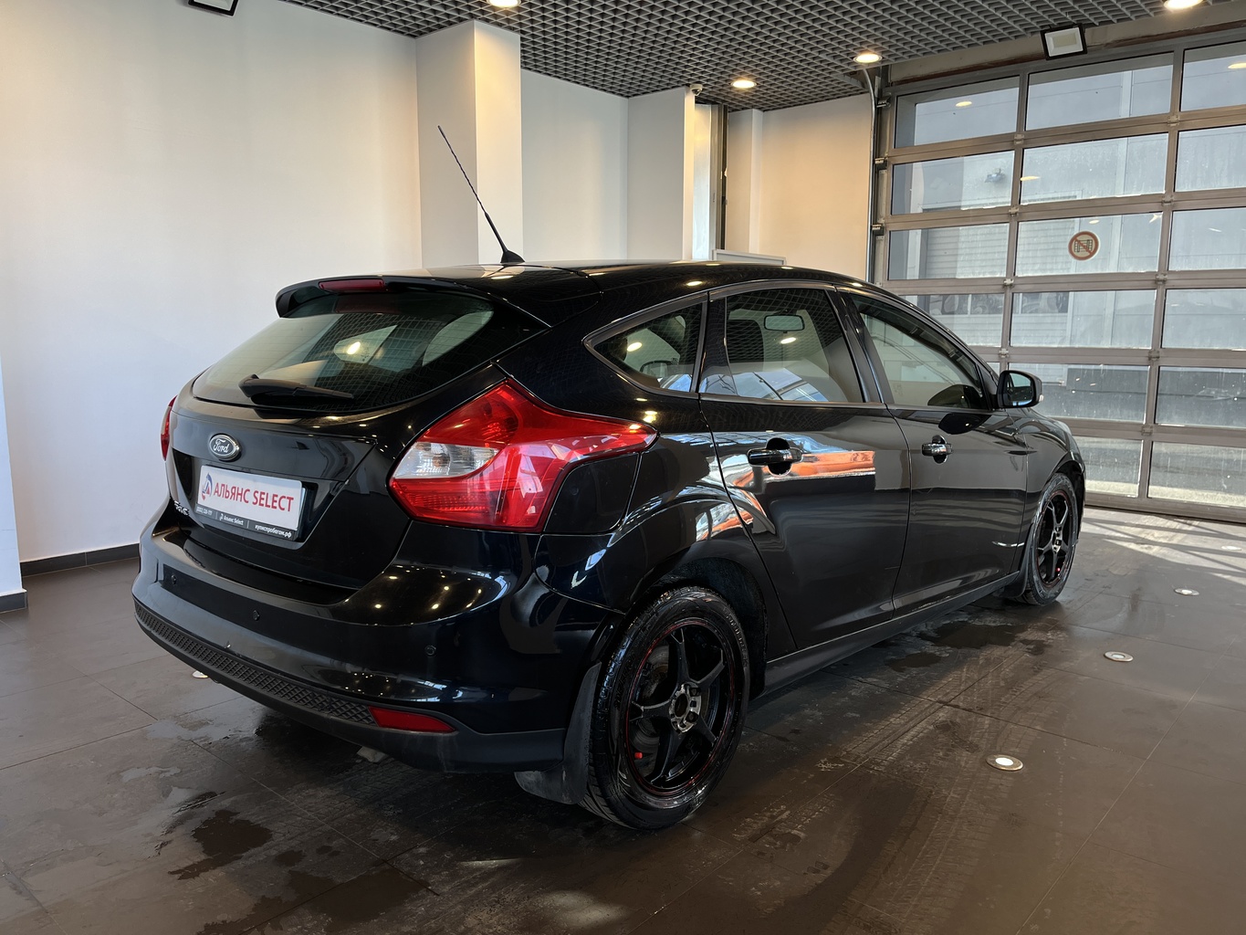 FORD FOCUS