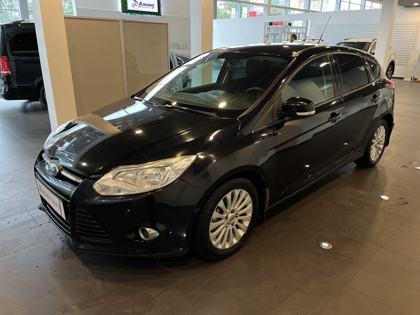 FORD FOCUS