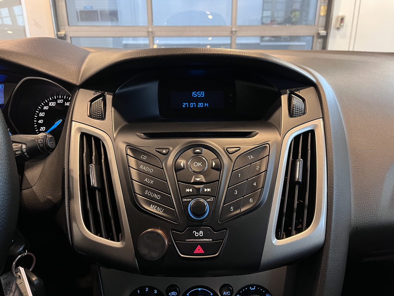 FORD FOCUS