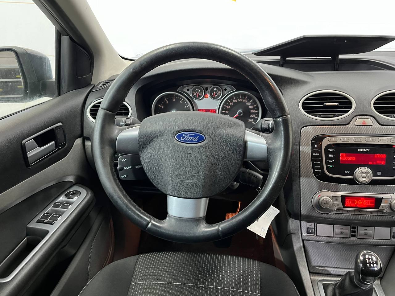 FORD FOCUS