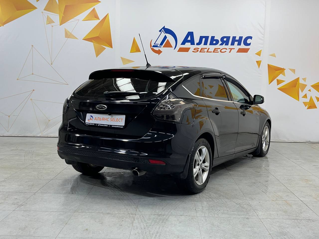 FORD FOCUS