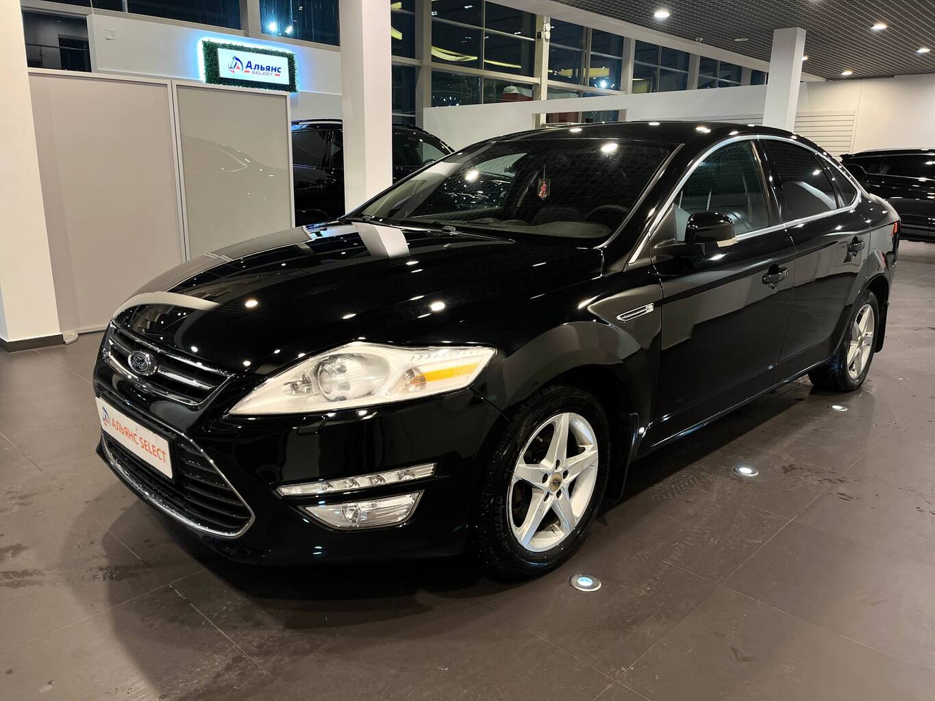 FORD MONDEO