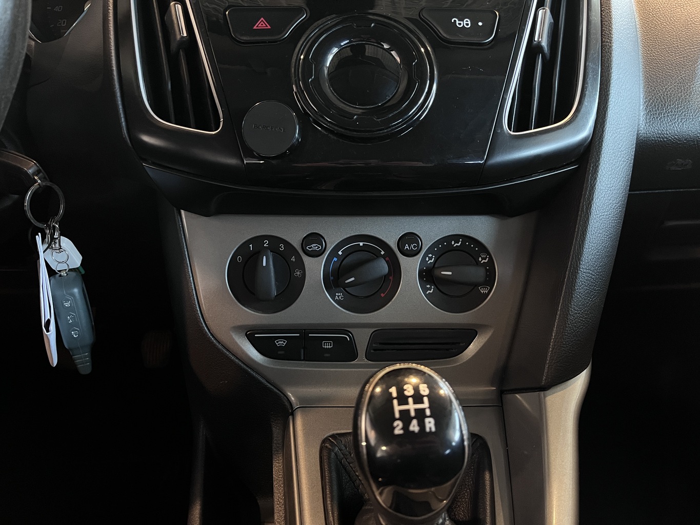 FORD FOCUS