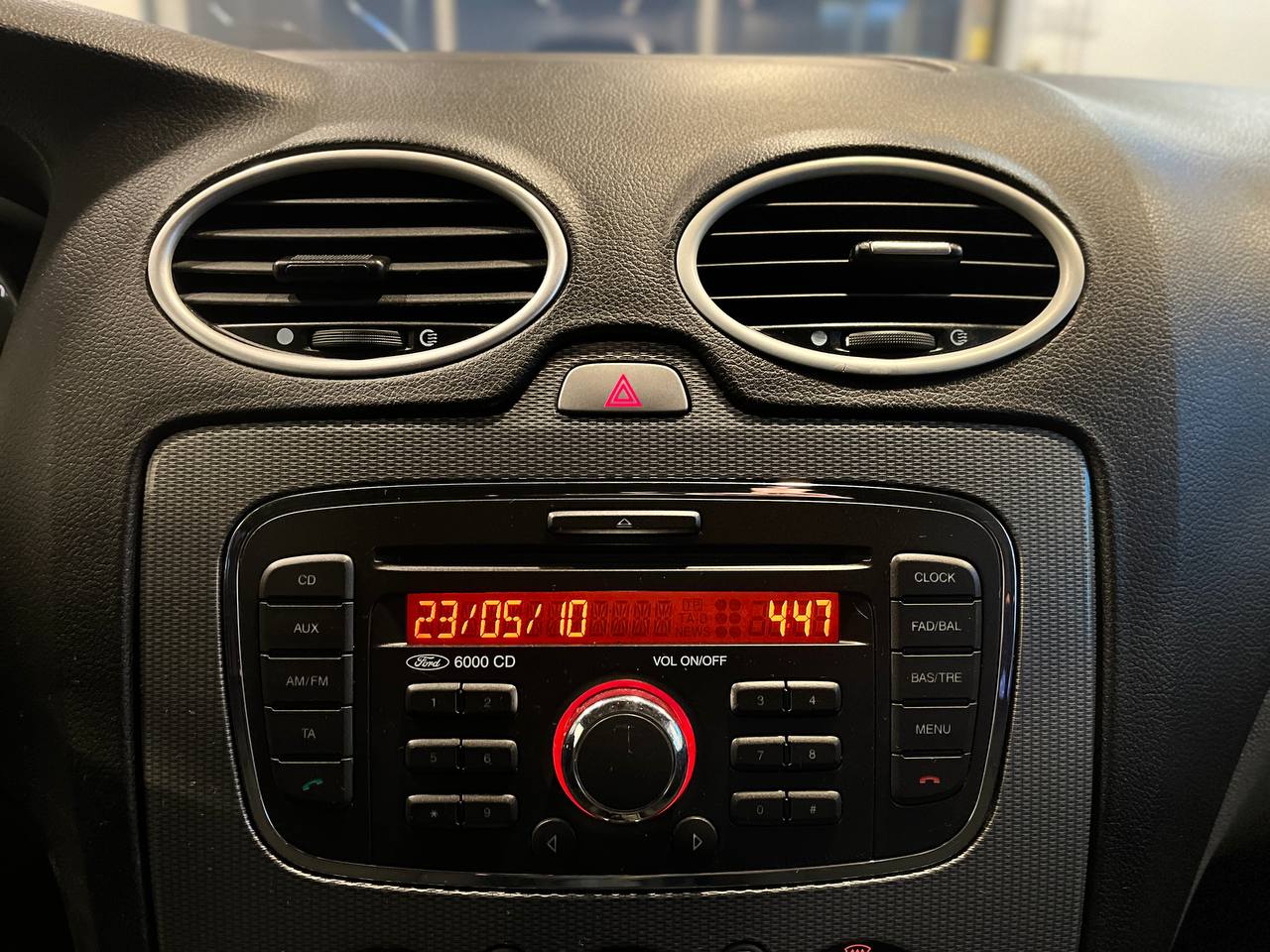 FORD FOCUS