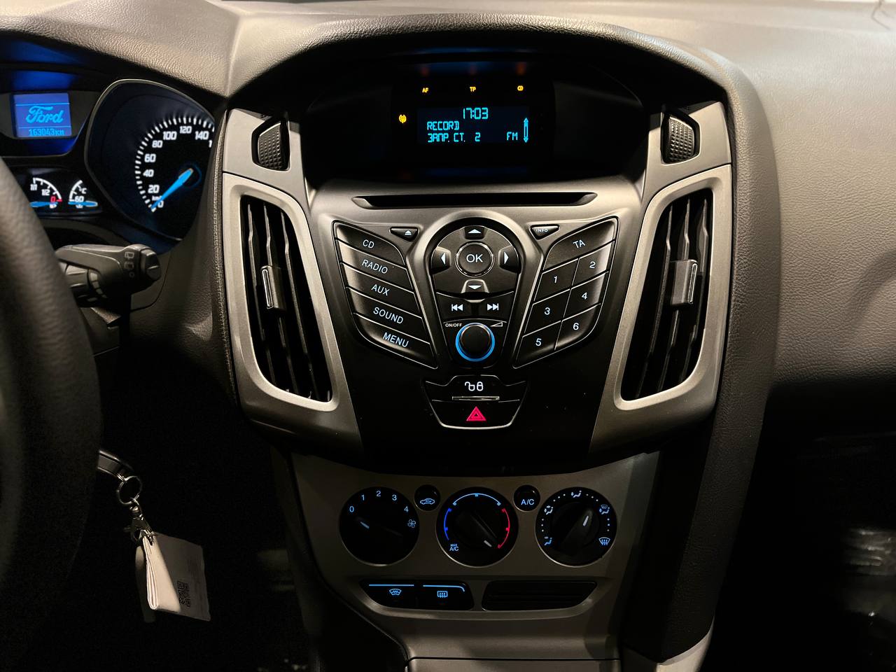 FORD FOCUS