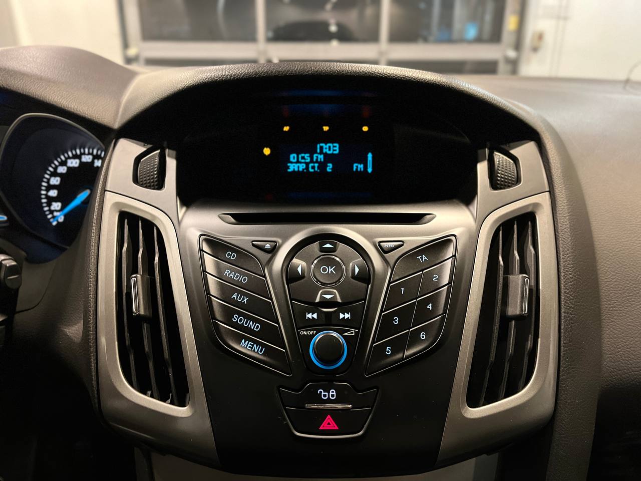 FORD FOCUS
