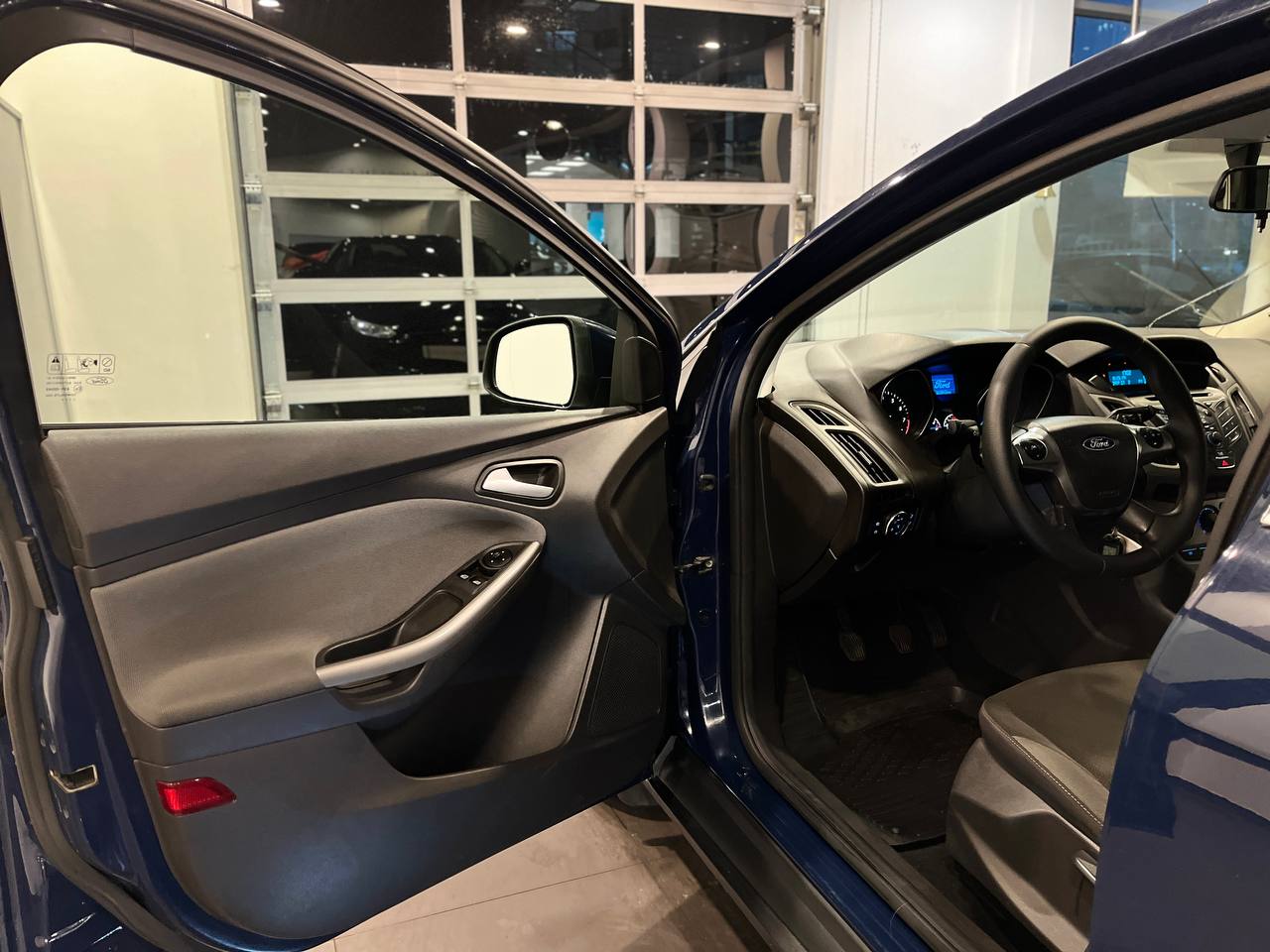 FORD FOCUS