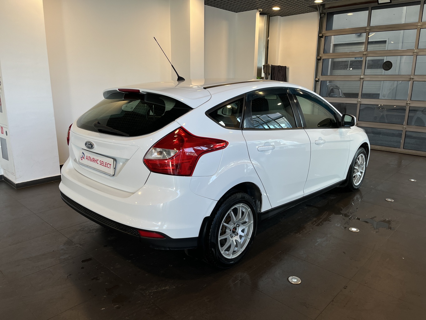 FORD FOCUS