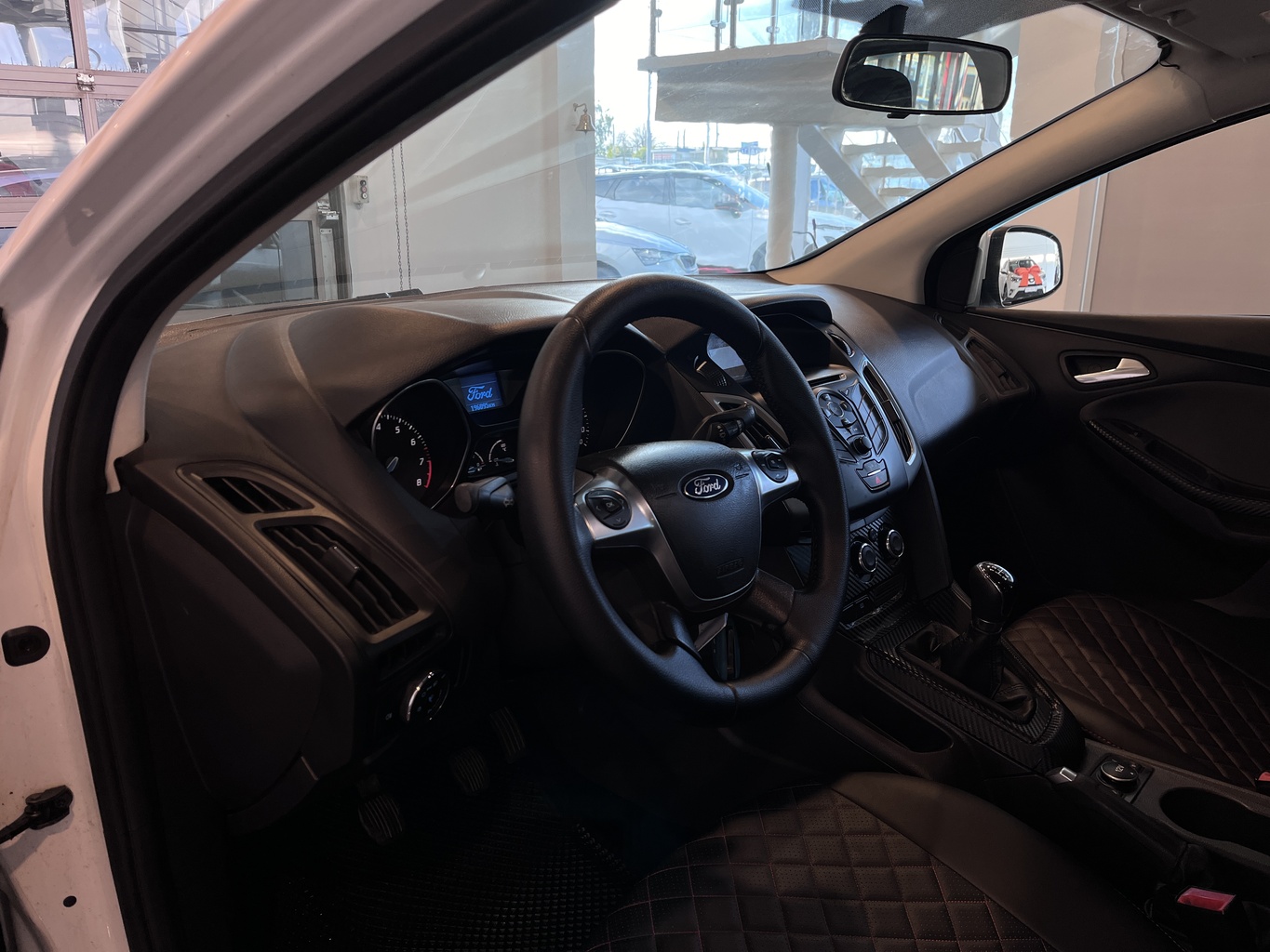 FORD FOCUS