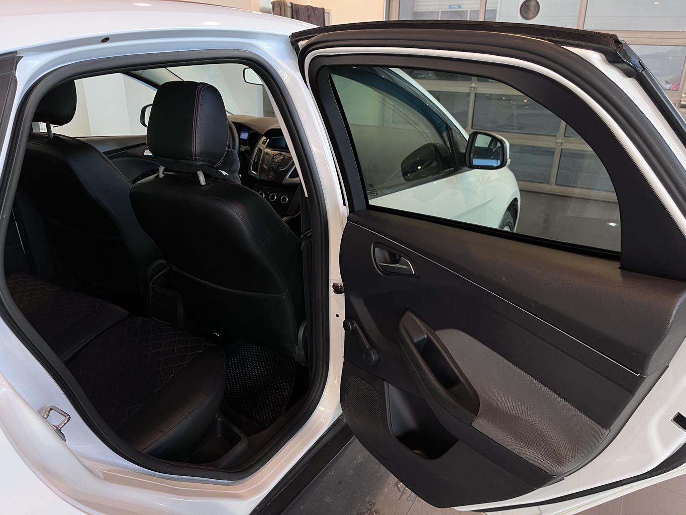 FORD FOCUS