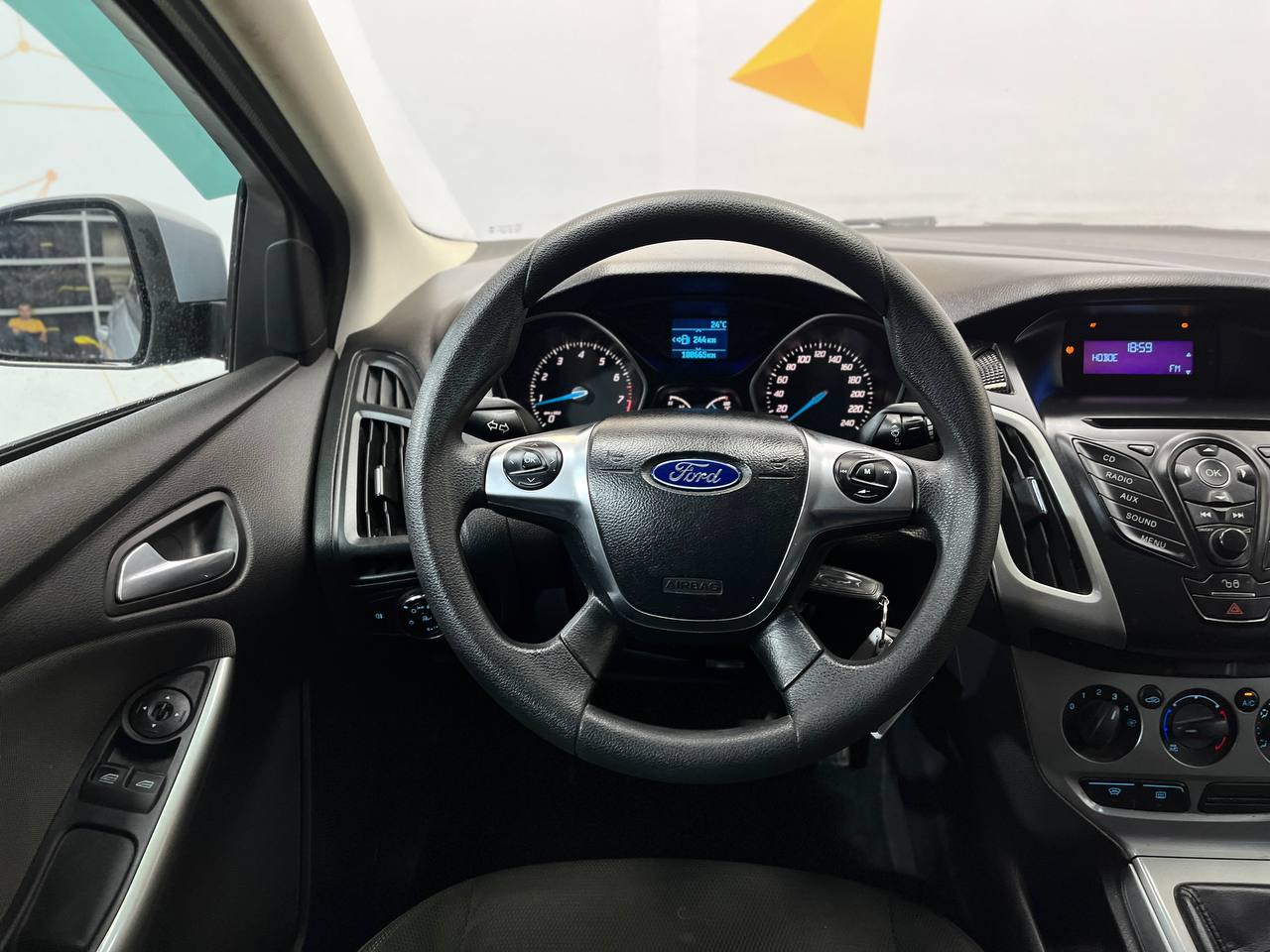 FORD FOCUS