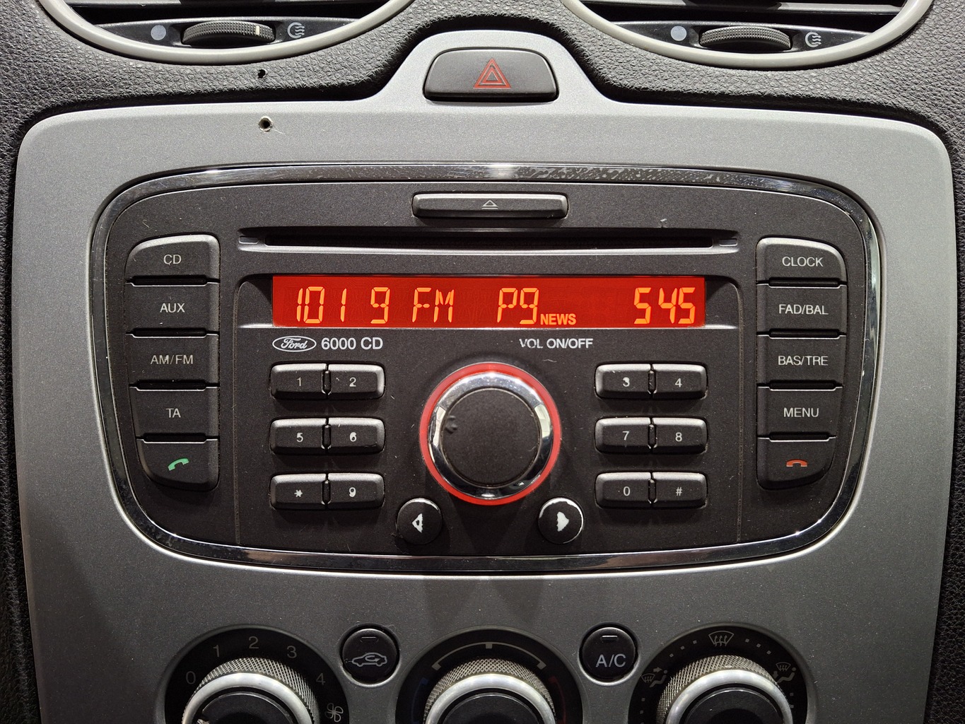 FORD FOCUS