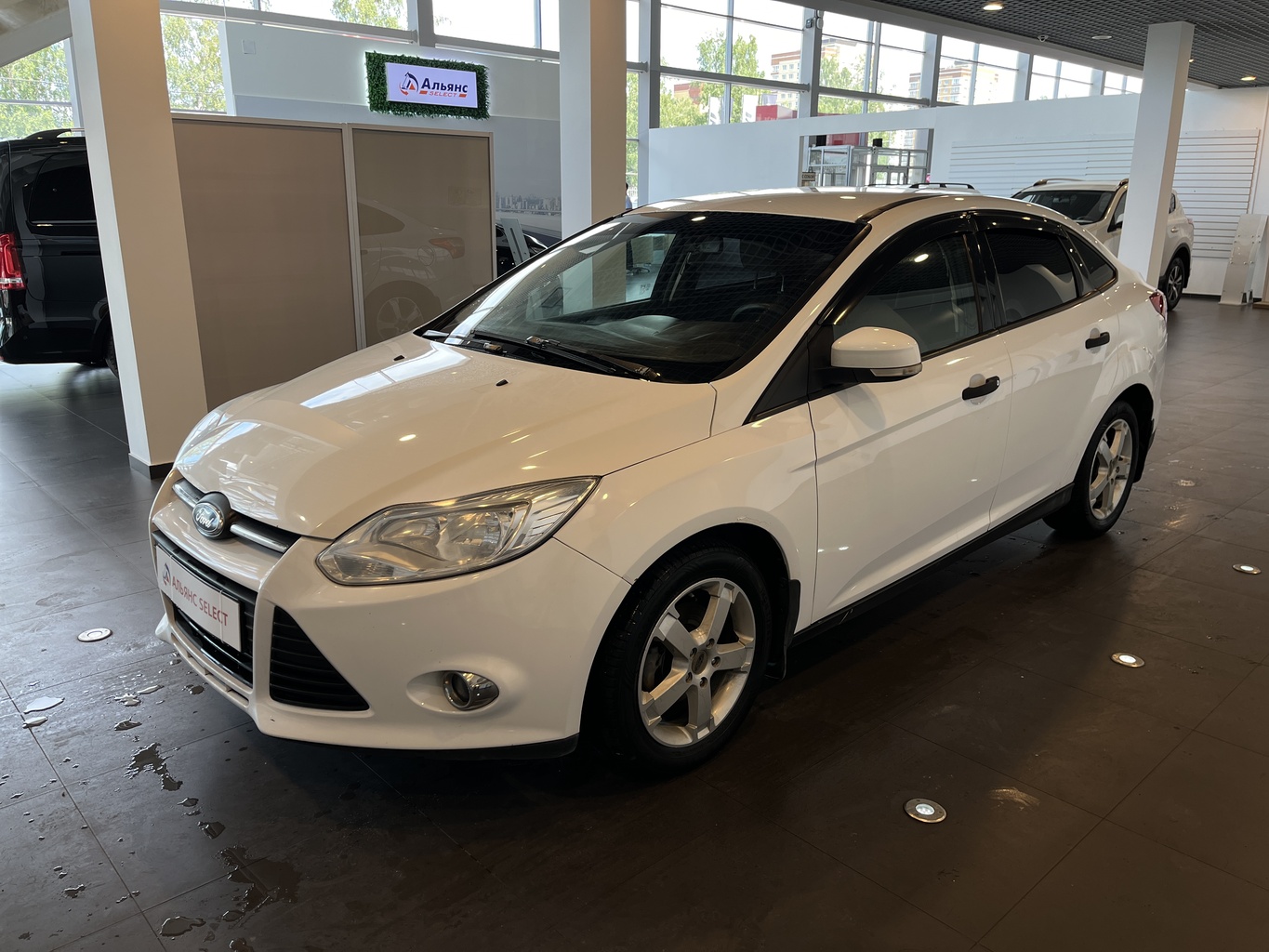 FORD FOCUS