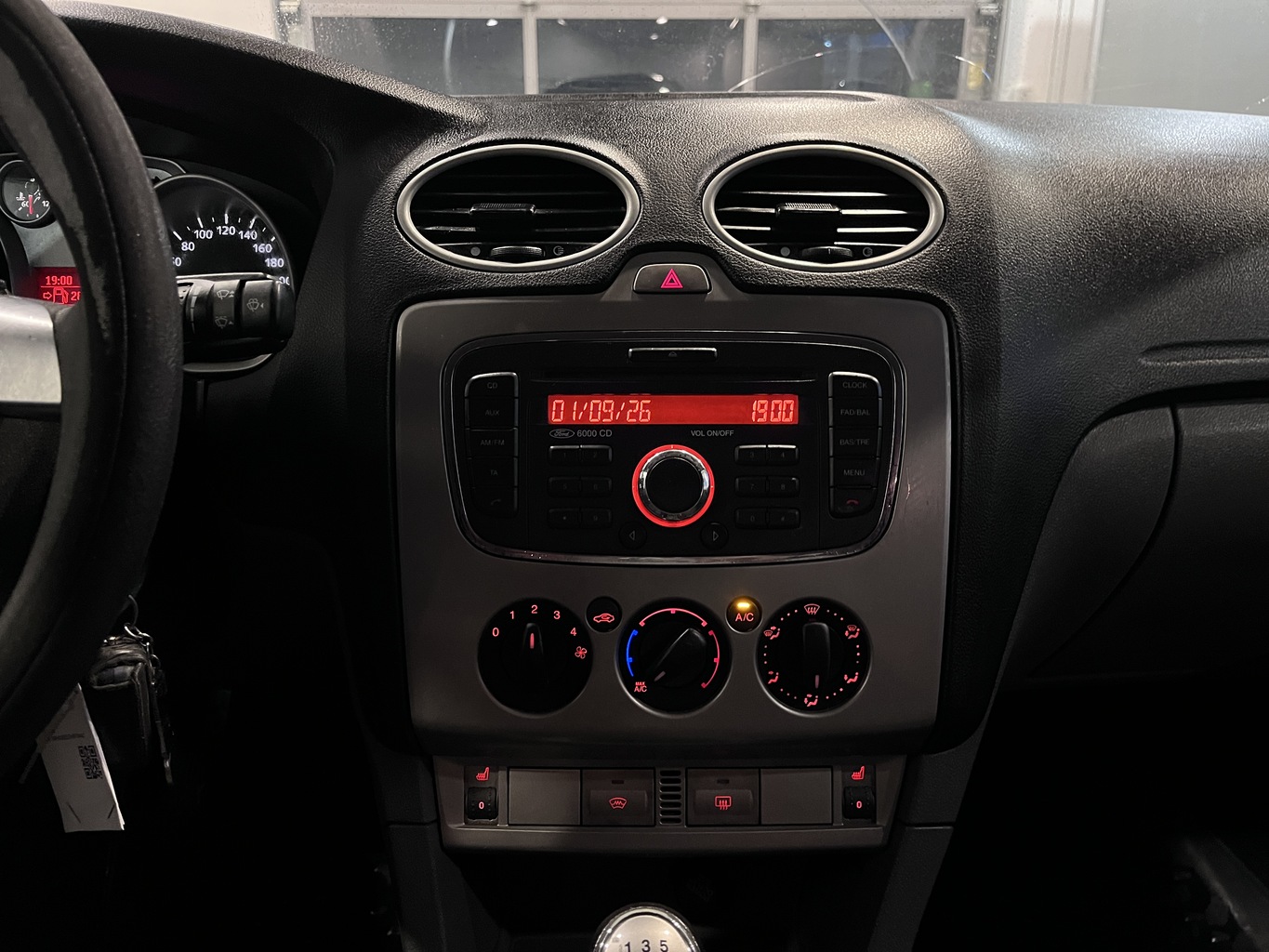 FORD FOCUS