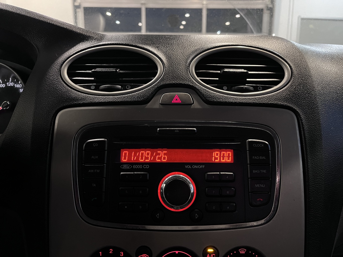 FORD FOCUS