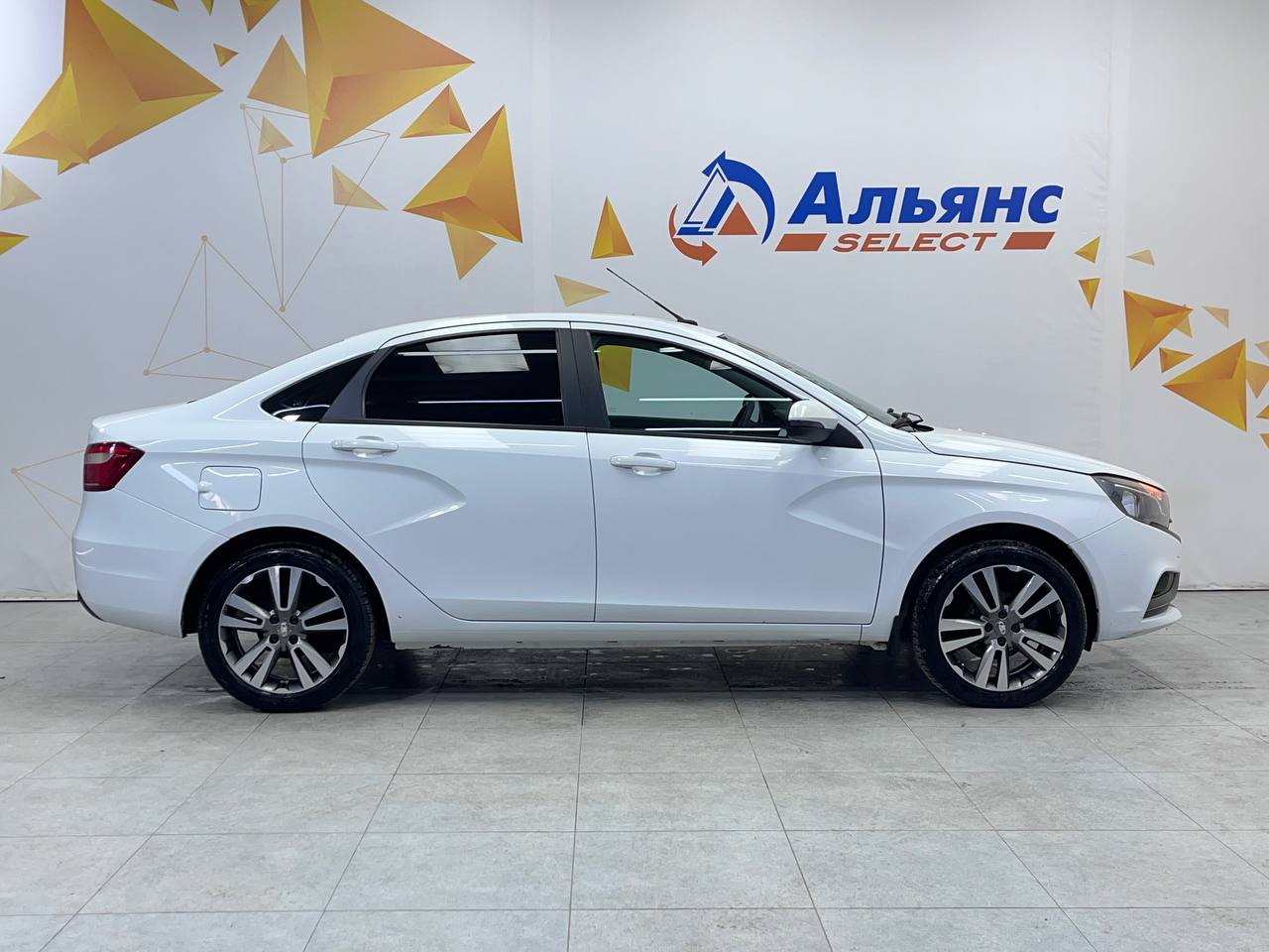 LADA VESTA