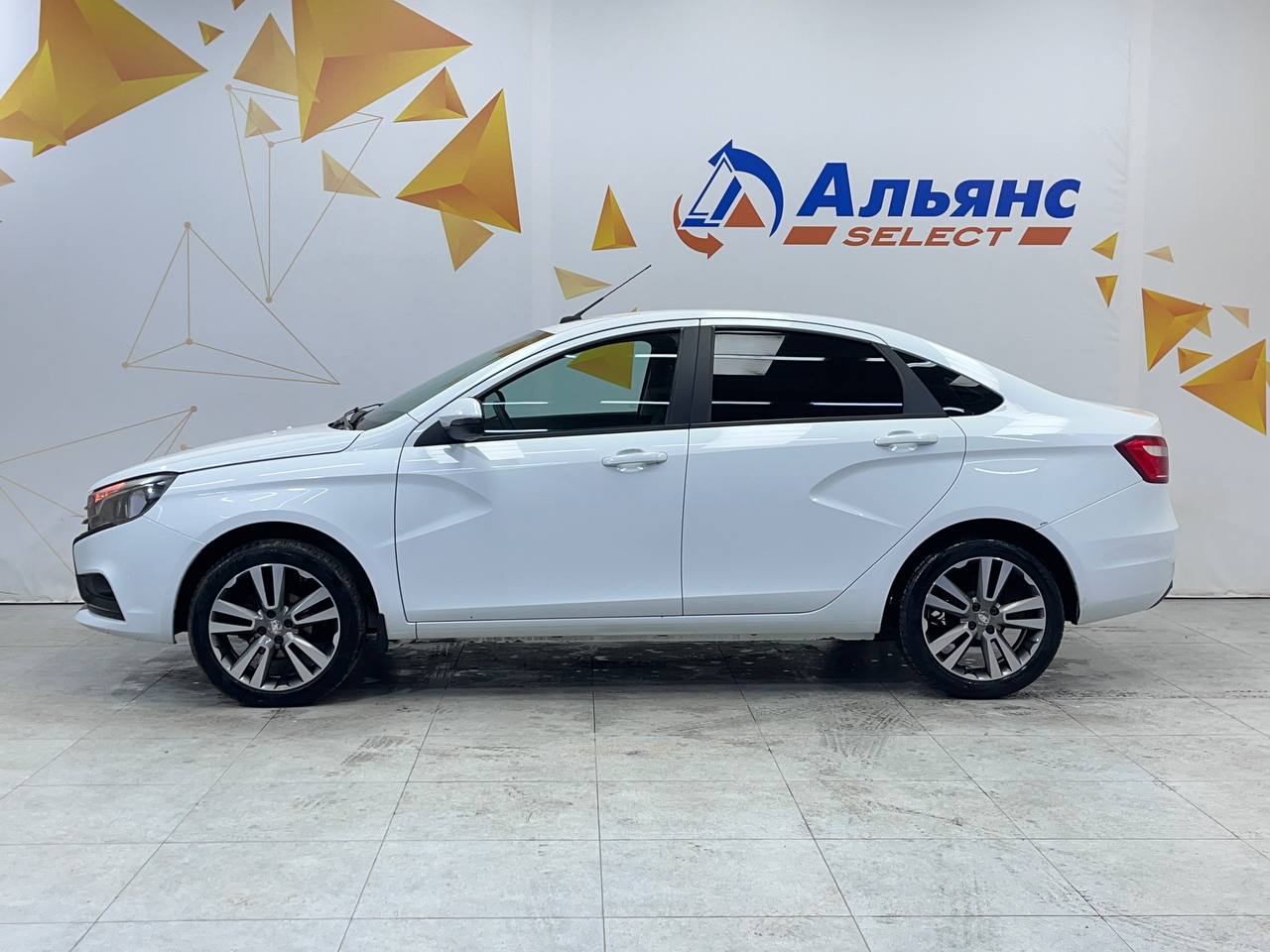 LADA VESTA