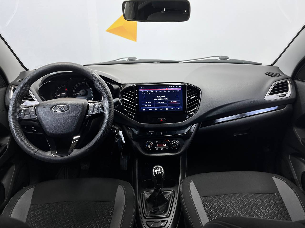 LADA VESTA
