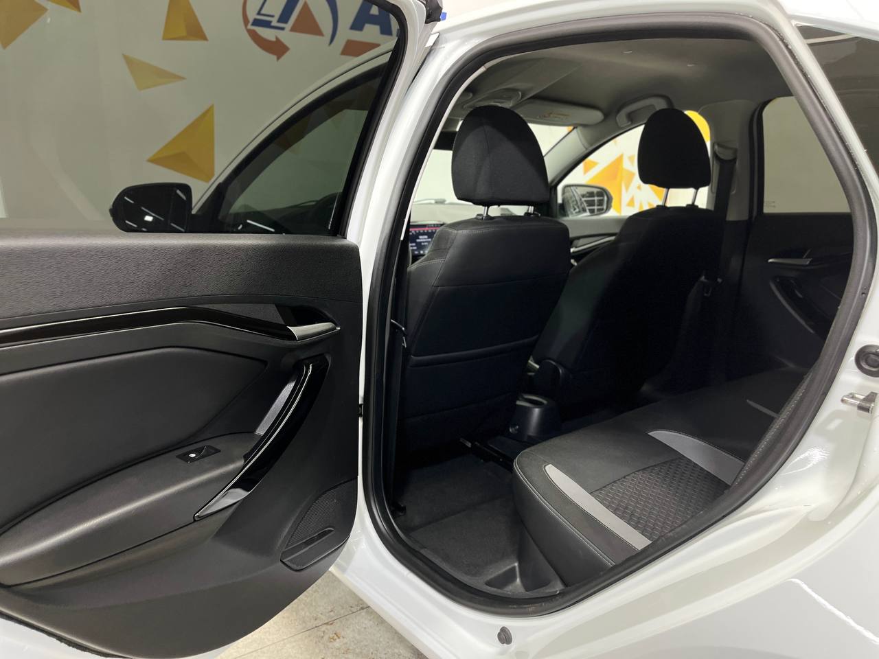 LADA VESTA